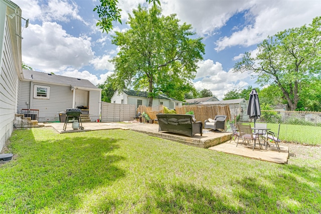 3444 Kellogg Ave, Dallas, TX 75216 - view of yard featuring a patio area and an outdoor living space