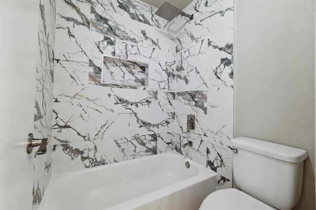 2833 Miller Pl, Mesquite, TX 75150 - bathroom featuring toilet and tub / shower combination