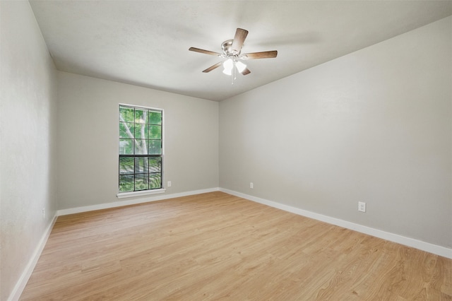 2833 Miller Pl, Mesquite, TX 75150 - spare room with light wood-style flooring, baseboards, and a ceiling fan