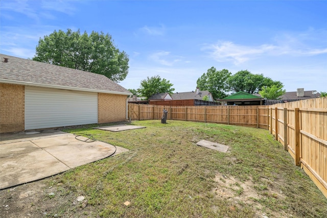 2833 Miller Pl, Mesquite, TX 75150 - view of yard featuring a patio