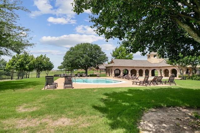 10601 Los Rios Dr, Fort Worth, TX 76179 - community pool with a patio