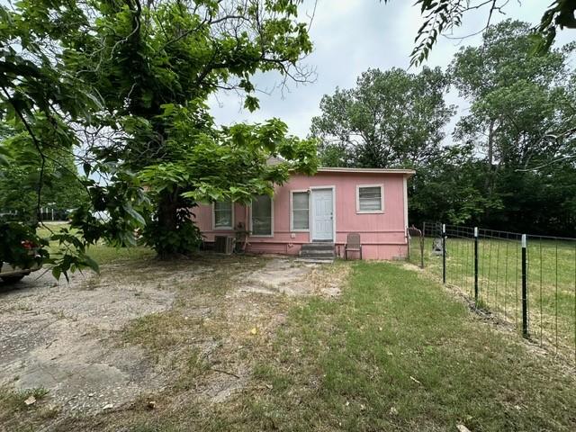 301 Dogwood Ave, Princeton, TX 75407 - back of house featuring entry steps