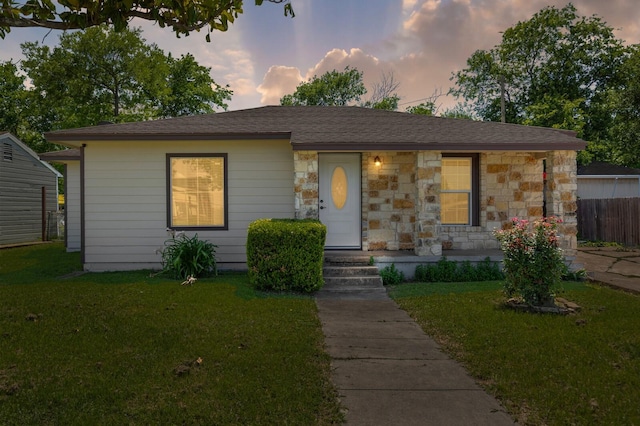 1709 Irving Lee St, Waco, TX 76711 - view of front facade featuring stone siding