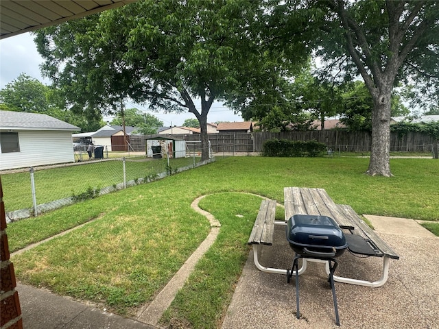 1213 Travis St, Garland, TX 75040 - view of yard