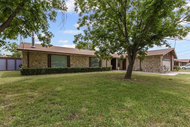 4611 Francis Ct, Granbury, TX 76049 - single story home featuring stone siding, a garage, and a front lawn