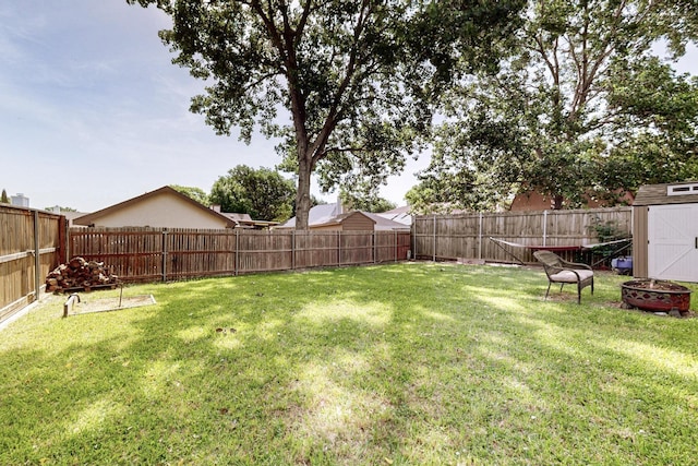 4821 Abbott Ave, Arlington, TX 76018 - view of yard with a shed and an outbuilding
