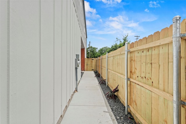 2522 Jeffries St, Dallas, TX 75215 - view of home's exterior featuring fence