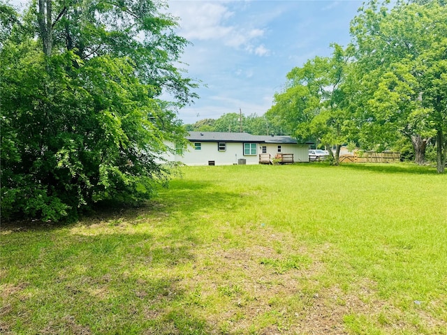 900 Boyd Ave, Lindale, TX 75701 - view of grassy yard