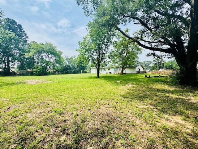 900 Boyd Ave, Lindale, TX 75701 - view of yard with fence