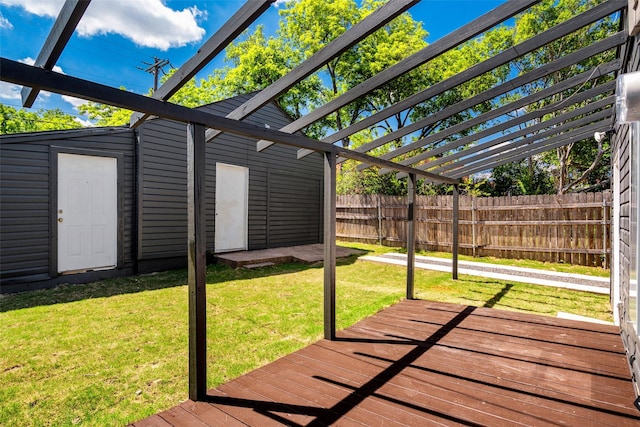 807 S Edgefield Ave, Dallas, TX 75208 - deck with a pergola