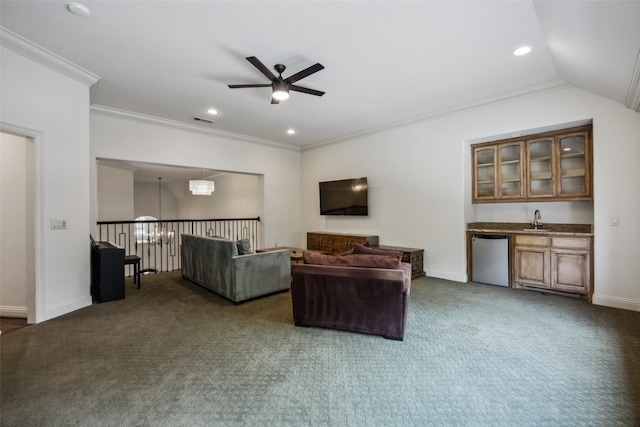 6005 Arboretum Dr, Frisco, TX 75034 - living area featuring ceiling fan, crown molding, bar with sink, carpet, and recessed lighting