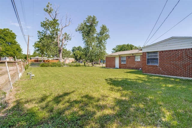 4833 Harper Dr, Mesquite, TX 75150 - view of yard