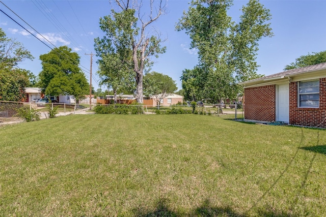 4833 Harper Dr, Mesquite, TX 75150 - view of yard