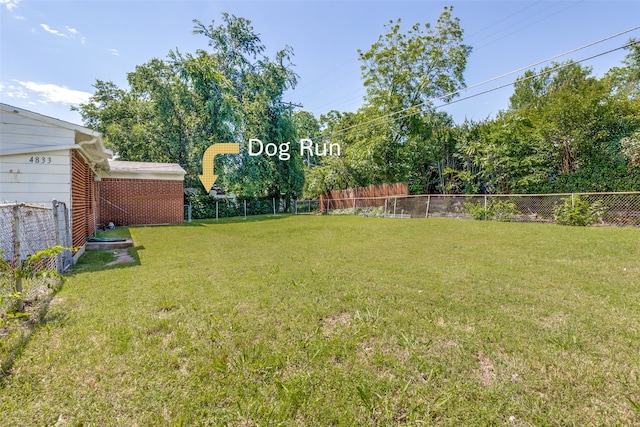 4833 Harper Dr, Mesquite, TX 75150 - view of yard
