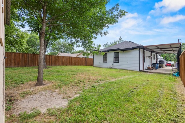 522 Helena St, Dallas, TX 75217 - view of yard with a patio