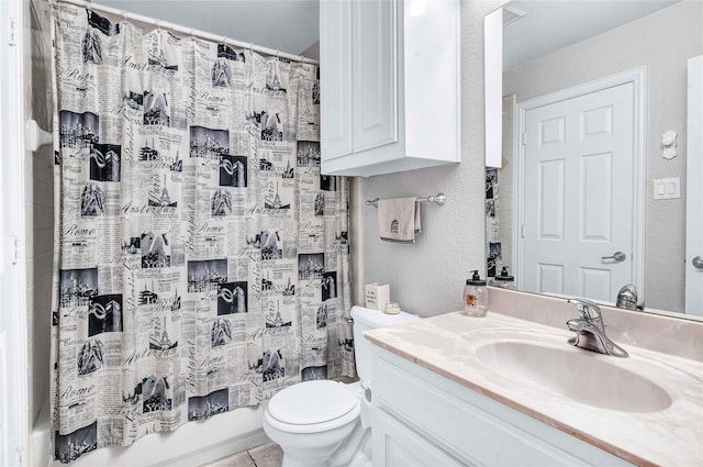 11086 Tenison Ln, Frisco, TX 75033 - bathroom featuring toilet, shower / tub combo with curtain, vanity, tile patterned flooring, and a textured wall
