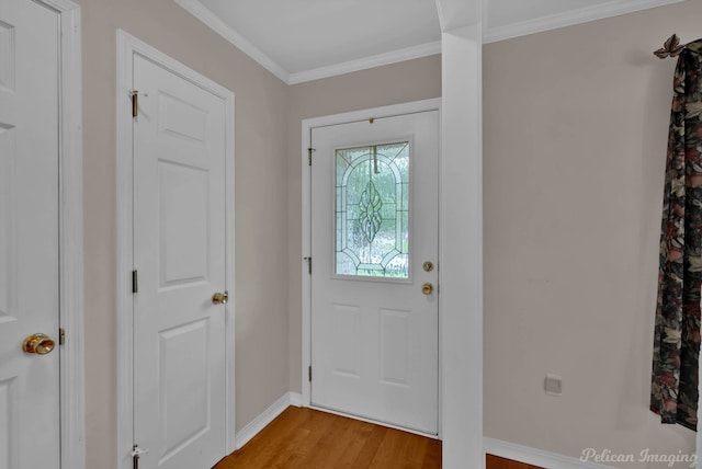 1403 Whispering Pines Dr, Minden, LA 71055 - foyer featuring light wood-style flooring, crown molding, and baseboards