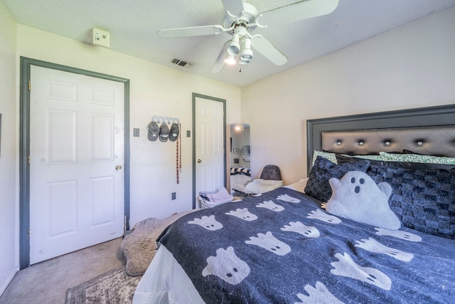916 Rachelle Dr, Red Oak, TX 75154 - carpeted bedroom featuring a ceiling fan