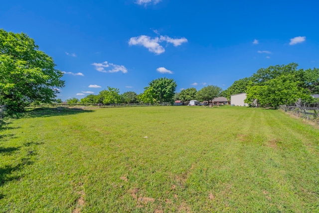 916 Rachelle Dr, Red Oak, TX 75154 - view of yard featuring a rural view