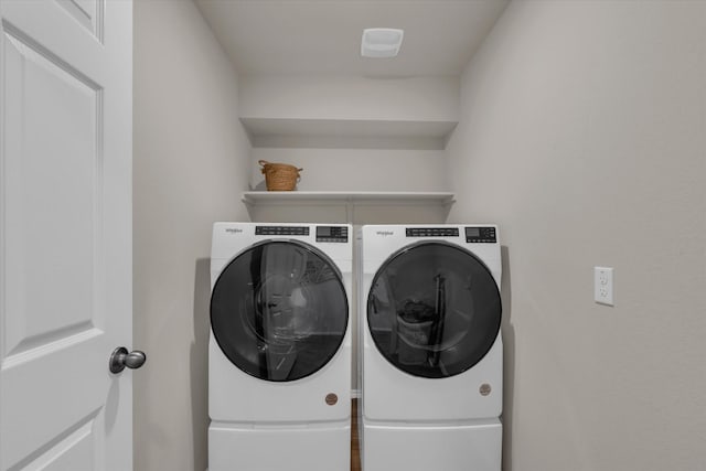 3005 Sherco Rd, Waco, TX 76655 - laundry room with washer and clothes dryer