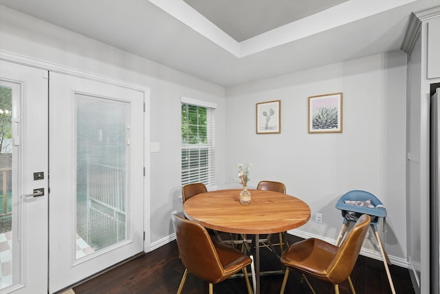 3713 Collinwood Ave, Fort Worth, TX 76107 - dining area featuring dark wood-style flooring and baseboards