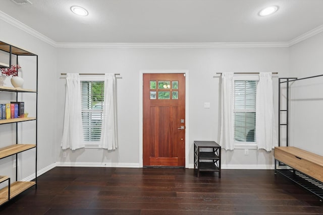 3713 Collinwood Ave, Fort Worth, TX 76107 - foyer with ornamental molding, hardwood / wood-style floors, recessed lighting, and baseboards