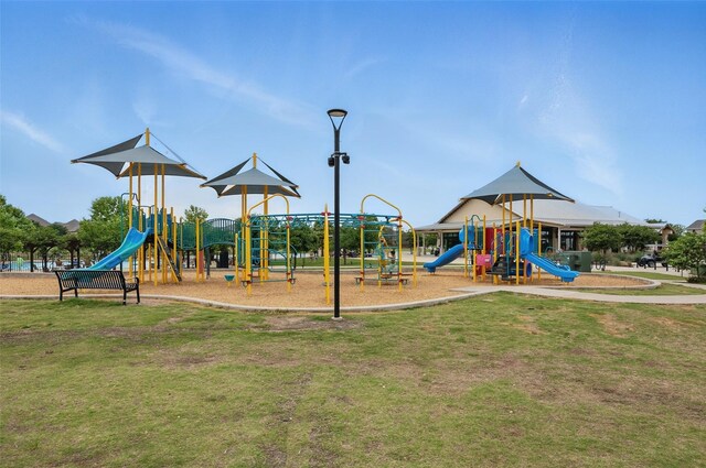 317 Legna Dr, Aledo, TX 76008 - communal playground with a yard