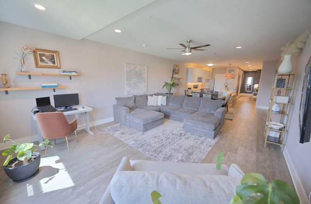 251 S Mill St Unit 260, Lewisville, TX 75057 - living room with baseboards, light wood-style flooring, ceiling fan, and recessed lighting