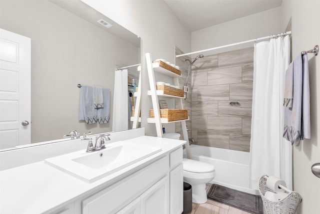 2125 Swanmore Way, Forney, TX 75126 - full bathroom with toilet, vanity, and shower / tub combo