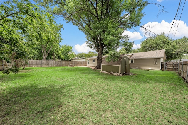 4016 Austin Ave, Waco, TX 76710 - view of yard with a storage unit and an outbuilding
