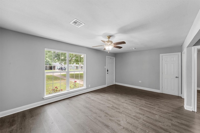 4016 Austin Ave, Waco, TX 76710 - unfurnished room featuring baseboards and wood finished floors