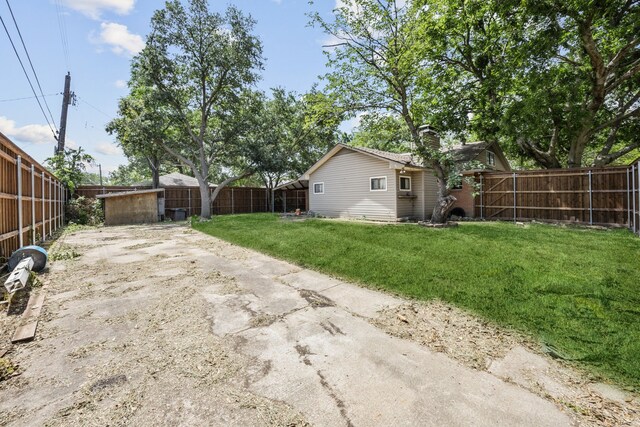 4518 Live Oak Dr, Mesquite, TX 75150 - view of yard