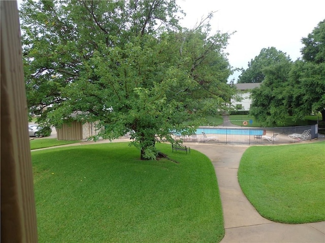 112 Harbor Dr Unit 212, Runaway Bay, TX 76426 - view of yard