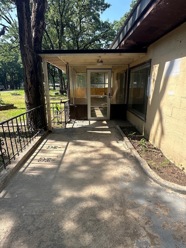 1505 Grove Dr, West Tawakoni, TX 75474 - view of patio / terrace