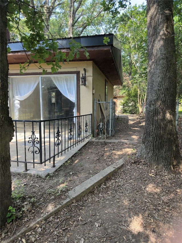 1505 Grove Dr, West Tawakoni, TX 75474 - view of side of property