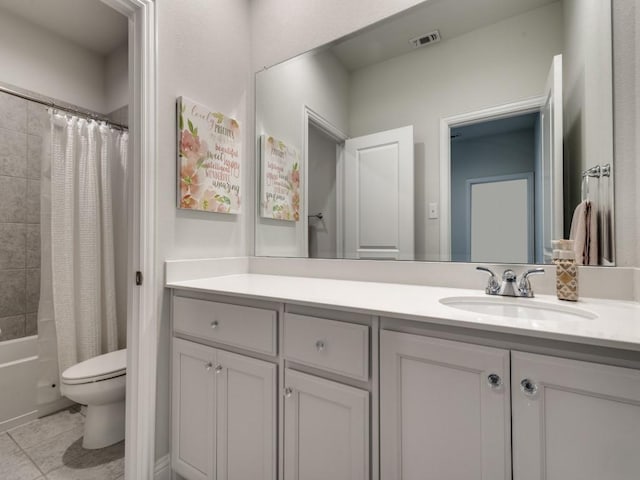 916 Timber Ridge Dr, Justin, TX 76247 - full bath featuring toilet, vanity, tile patterned floors, and shower / bathtub combination with curtain