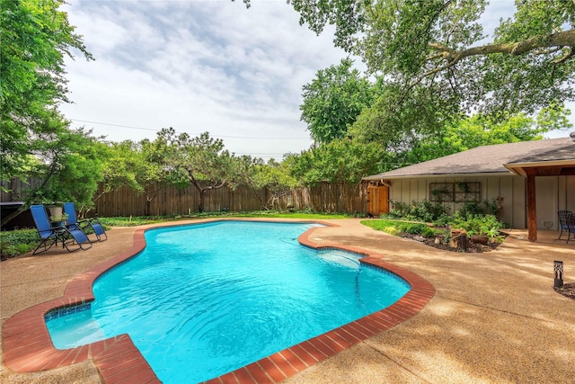 3212 Woodwind Ln, Dallas, TX 75229 - view of swimming pool featuring a patio area and a fenced backyard
