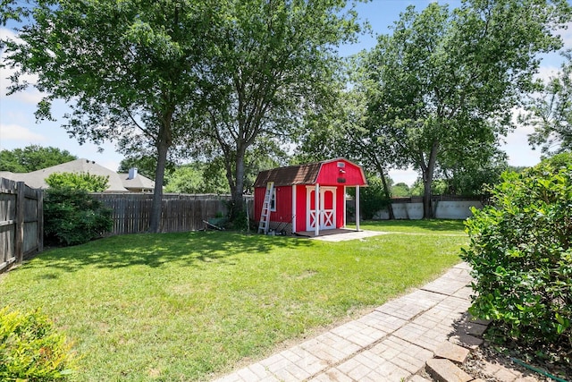 7108 Stonybrooke Dr, North Richland Hills, TX 76182 - view of yard featuring a shed and an outdoor structure