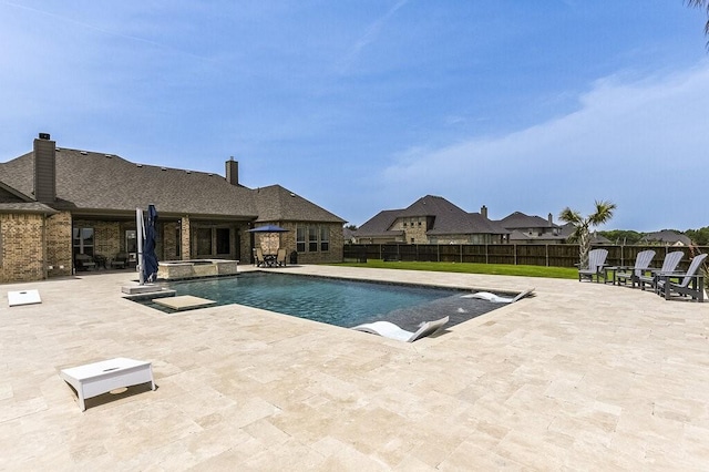 2720 Creek Crossing Ln, Midlothian, TX 76065 - view of pool with a patio area, a fenced backyard, and a pool with connected hot tub