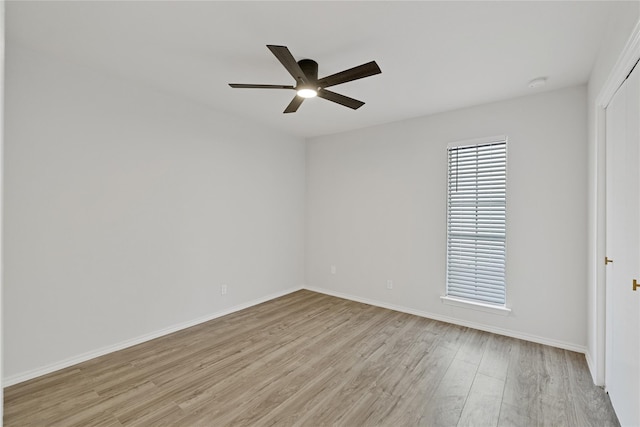 1427 Northridge Dr, Carrollton, TX 75006 - empty room with light wood-type flooring, a ceiling fan, baseboards, and a smoke detector