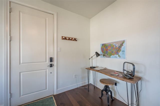 2025 Columbus Ave, Waco, TX 76701 - entryway featuring dark wood-style flooring and baseboards