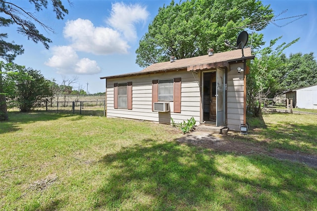 402 S Watson St, Alvarado, TX 76009 - view of outdoor structure featuring cooling unit