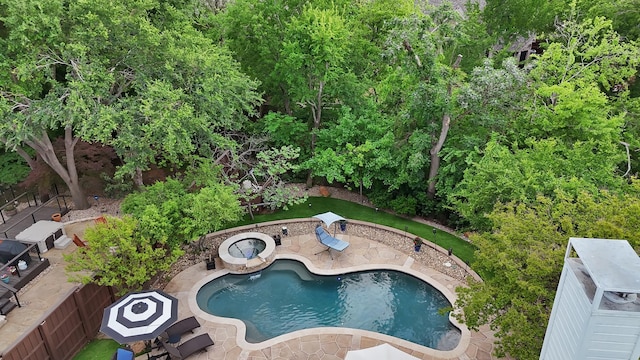 1123 Shadetree Ln, Allen, TX 75013 - view of swimming pool featuring a patio area and a pool with connected hot tub