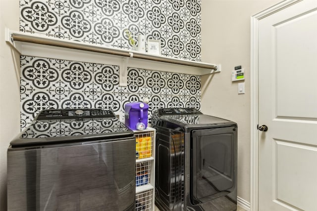 2314 Bob Sandlin Ln, Wylie, TX 75098 - clothes washing area featuring washer and clothes dryer