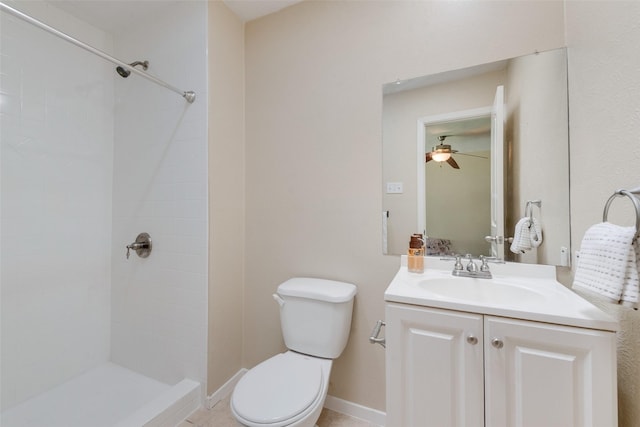 4914 Stagecoach Ln, Garland, TX 75043 - full bath with toilet, vanity, a tile shower, and ceiling fan