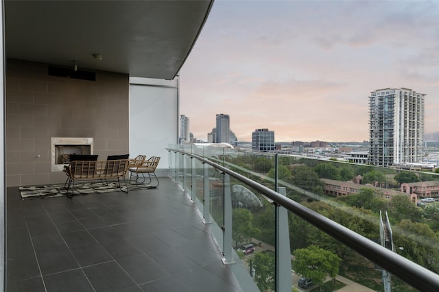 3130 N Harwood St Unit 903, Dallas, TX 75201 - balcony at dusk with a view of city