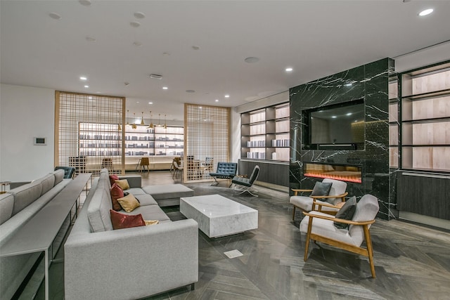 3130 N Harwood St Unit 903, Dallas, TX 75201 - common area featuring recessed lighting