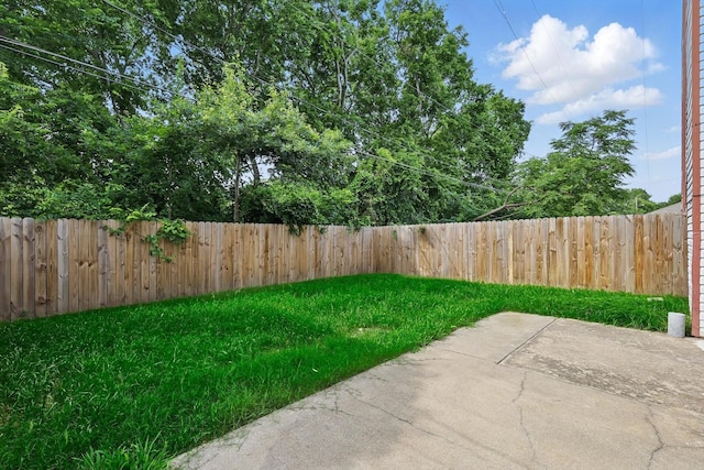 7710 Sable Ln, North Richland Hills, TX 76182 - view of yard with a patio