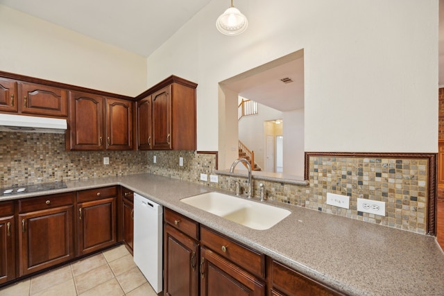 1086 Whispering Gln, Rockwall, TX 75087 - kitchen with dishwasher, under cabinet range hood, a sink, black electric stovetop, and backsplash