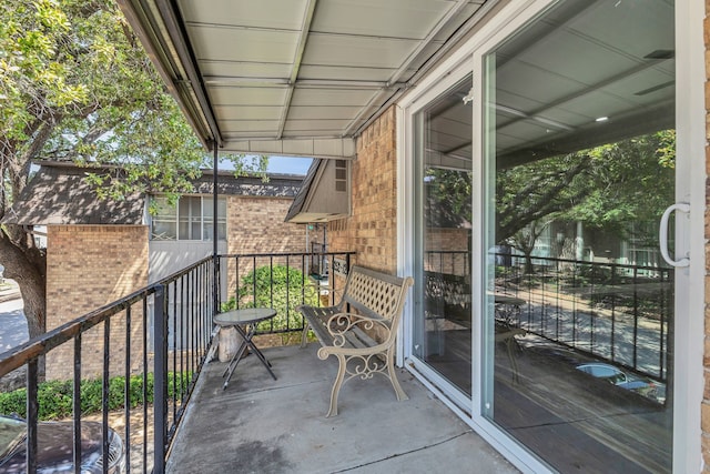 10240 Regal Oaks Dr Unit C, Dallas, TX 75230 - view of balcony
